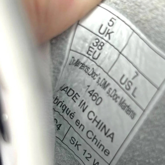 Dr. Martens 1460 Smooth Leather Lace-Up Boots White‎ Size US 7 - Picture 8 of 9